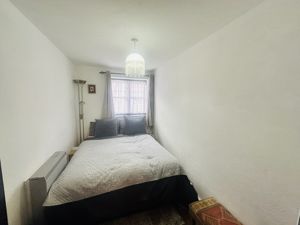 Bedroom - click for photo gallery